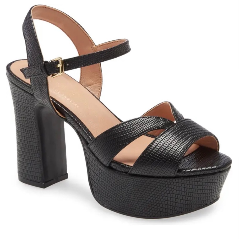 🆕Chinese Laundry Black Daydreamer Platform Sandal
